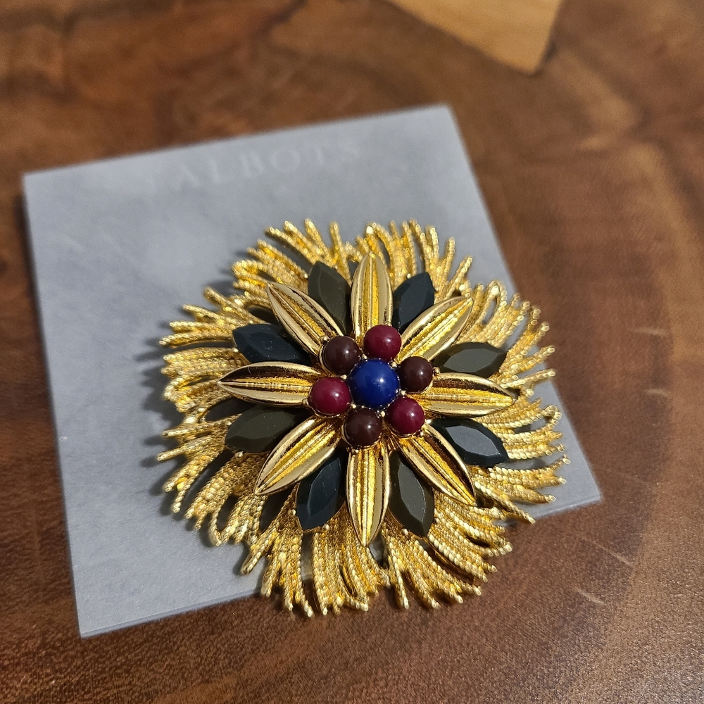 Talbots Decorative Broach - Picture 2 of 4